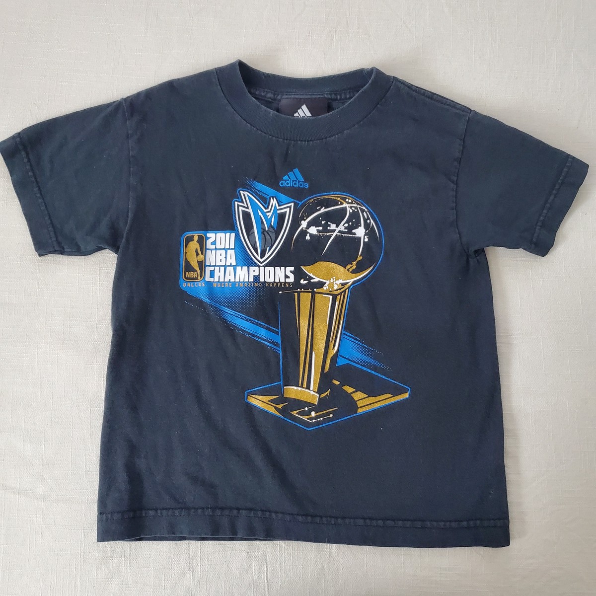 2011 Dallas Mavs Championship Roster Tee 5t